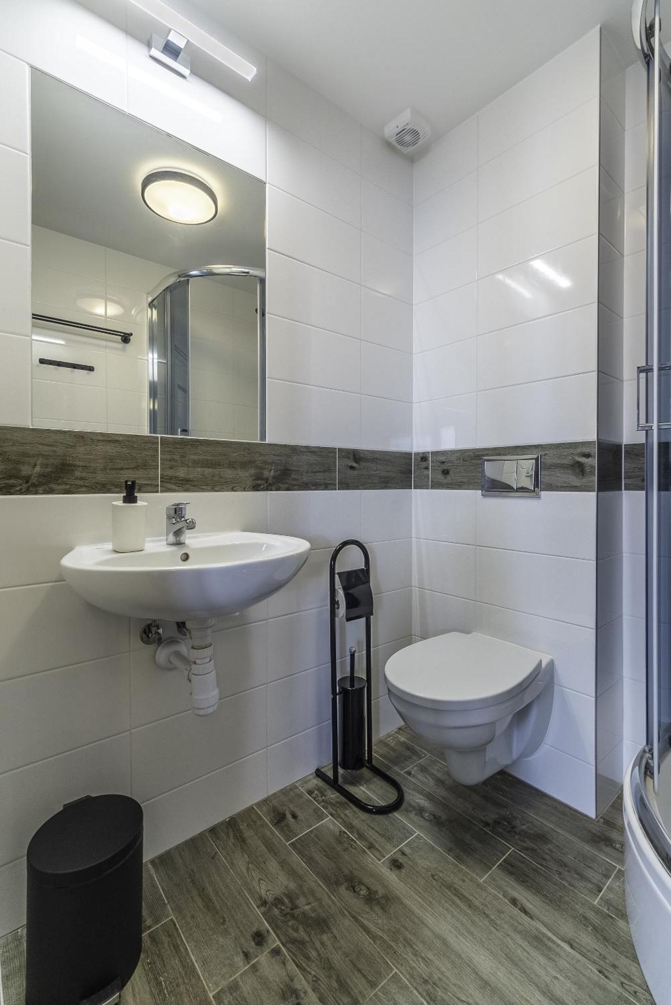 Frajda Domki - Apartamenty 6-Osobowe - Salon I Dwie Sypialnie Oraz Studia 4-Osobowe - Pokoj Z Aneksem Kuchennym Rewal Extérieur photo